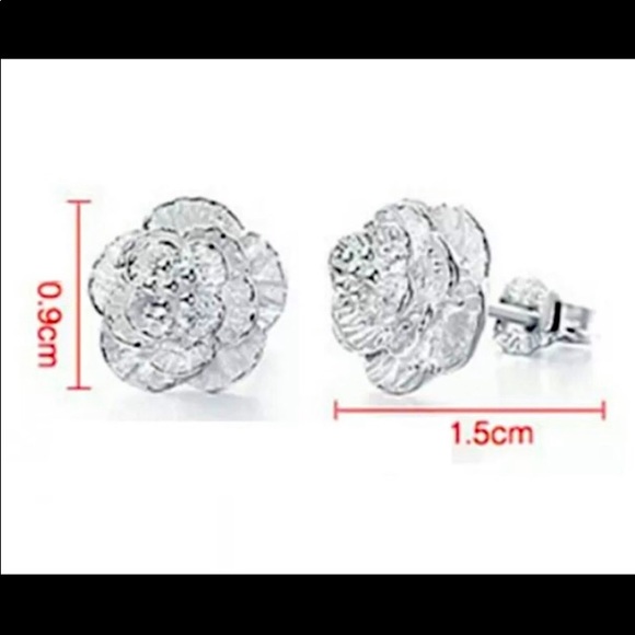 New!! Exquisite 925 Silver Rose Earrings. - Picture 5 of 5
